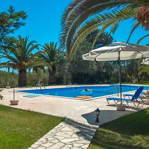 Helena Apartment Svoronata